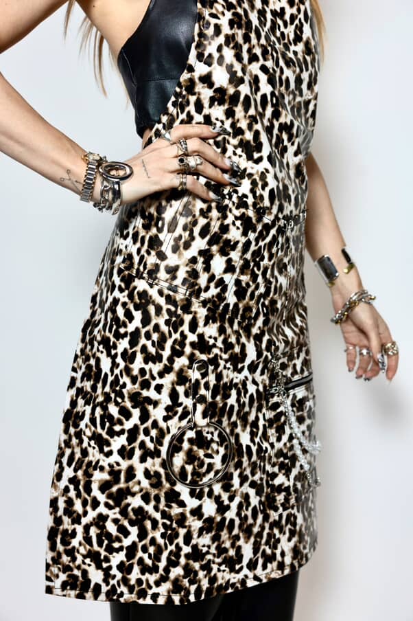 The Luna Underground Apron