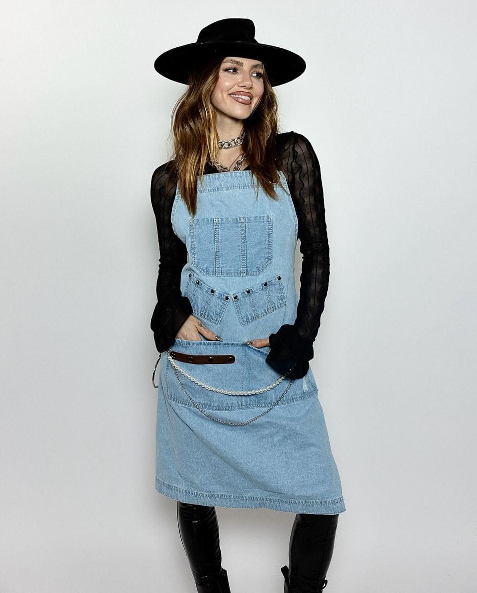 The Capri Canvas Collection Apron